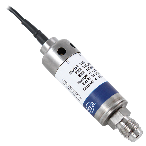 Setra Model 225 ultra-high-purity pressure transducer